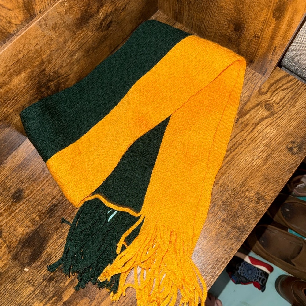 Kiara Forest Green and Mustard Scarf